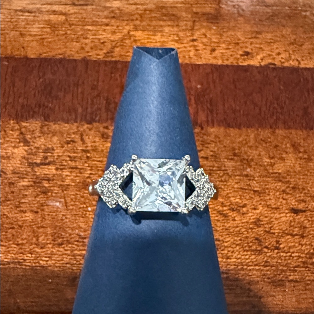 Elegant Silver Zarconia Ring